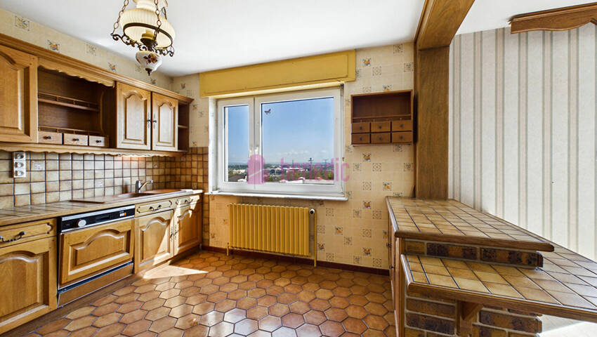 60295668e - Attribut alt par défaut.