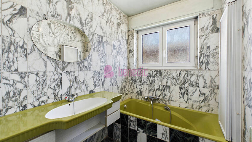 60295668f - Attribut alt par défaut.