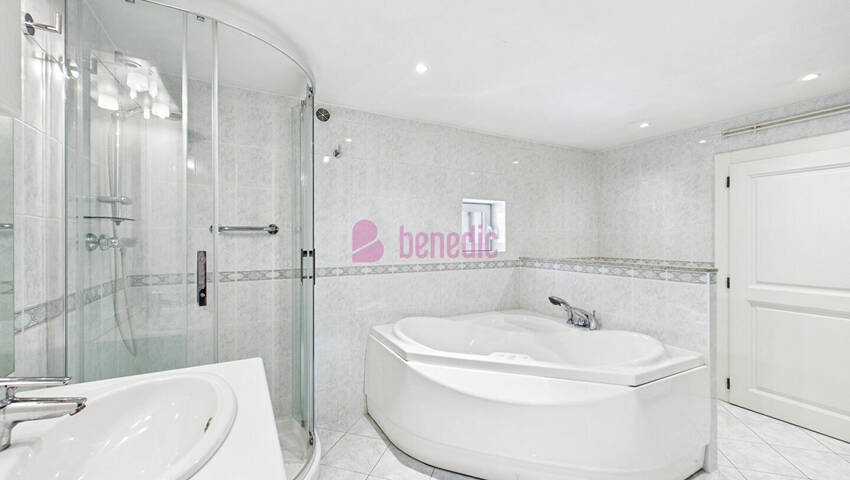 60308900n - Attribut alt par défaut.