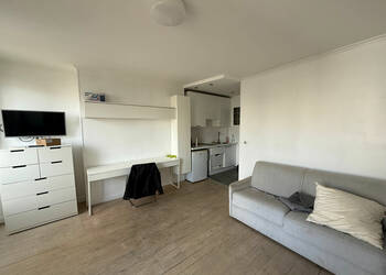 60441355b - Attribut alt par défaut.