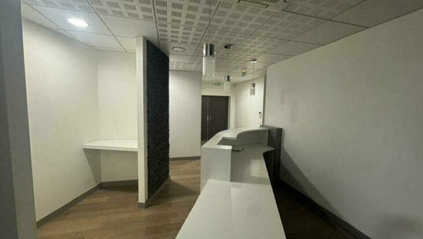 304146967 57 25803 5 - Attribut alt par défaut.