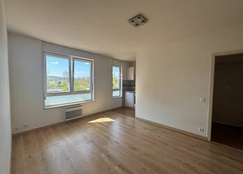 60452995a - Attribut alt par défaut.