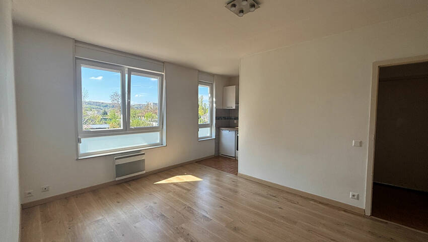 60452995a - Attribut alt par défaut.