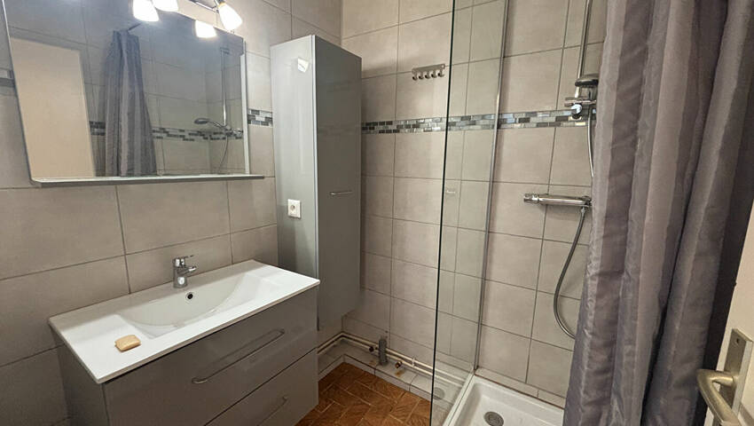 60452995d - Attribut alt par défaut.