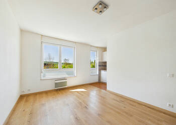 60452995a - Attribut alt par défaut.