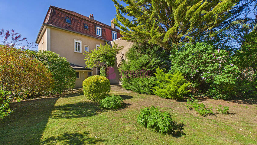 60153035d - Attribut alt par défaut.