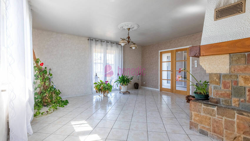 60036229f - Attribut alt par défaut.