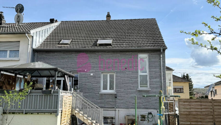 60462096a - Attribut alt par défaut.