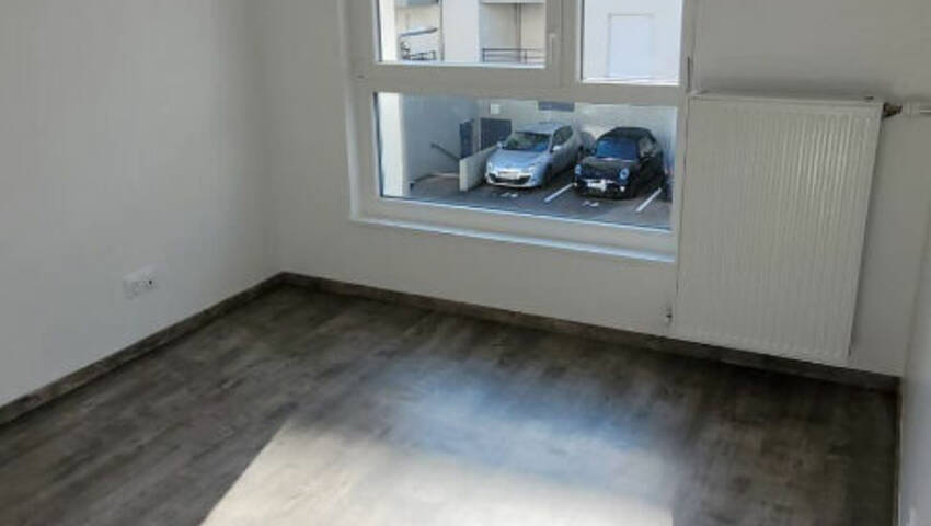 60461352d - Attribut alt par défaut.