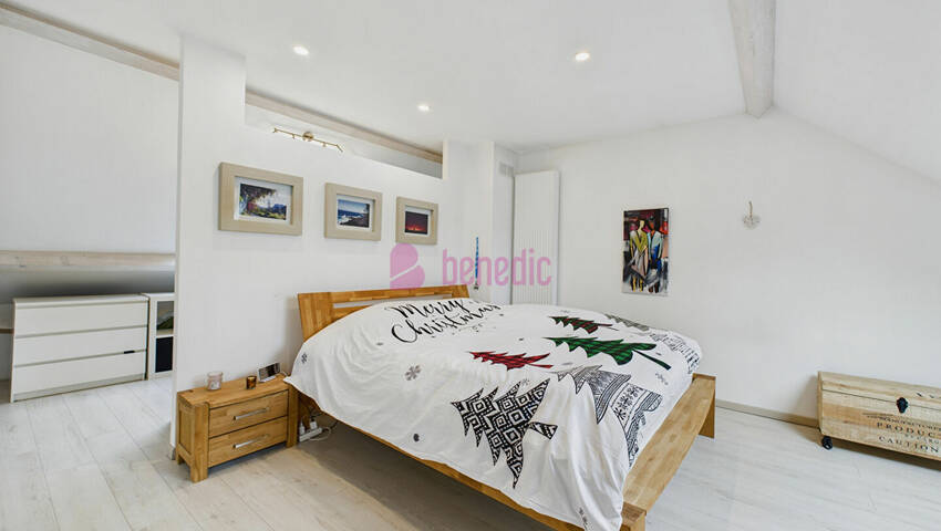 60473929u - Attribut alt par défaut.