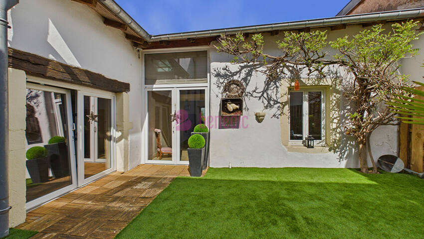 60434313c - Attribut alt par défaut.