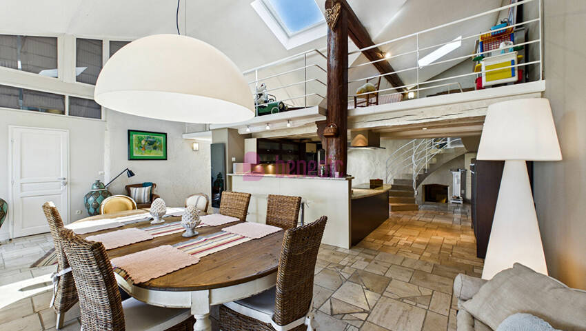 60434313j - Attribut alt par défaut.