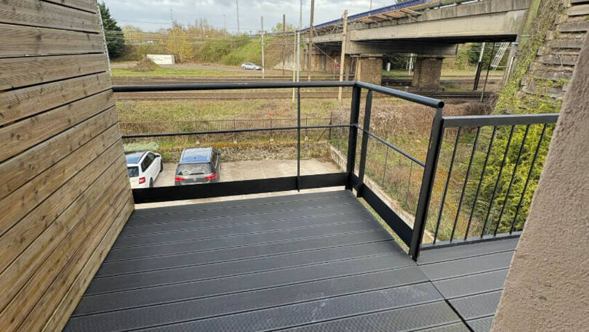 60453943d - Attribut alt par défaut.