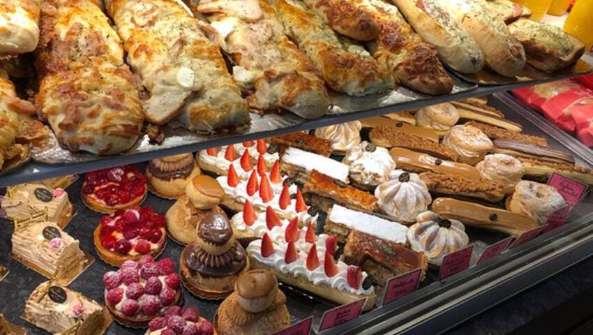 Publique 53240456 nr 2 - Attribut alt par défaut.