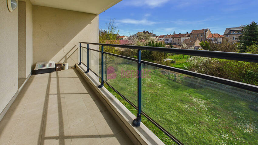 59477634c - Attribut alt par défaut.