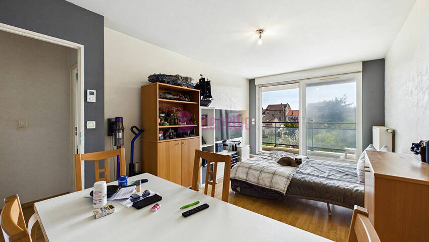 59477634f - Attribut alt par défaut.