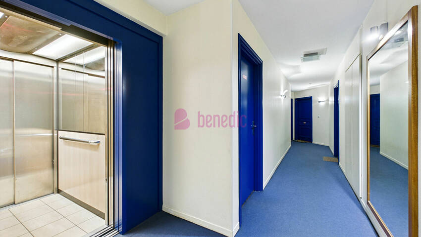 59477634m - Attribut alt par défaut.