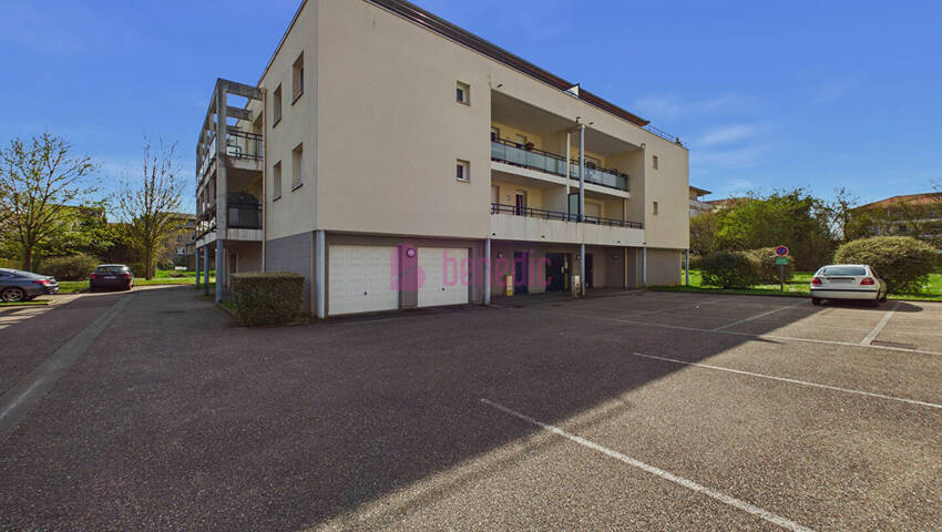 59477634q - Attribut alt par défaut.