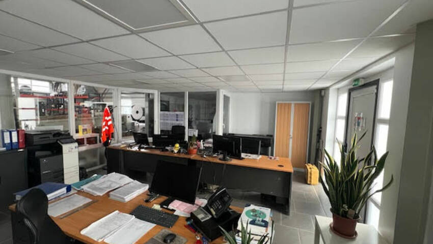 Publique 55696999 nr 5 - Attribut alt par défaut.