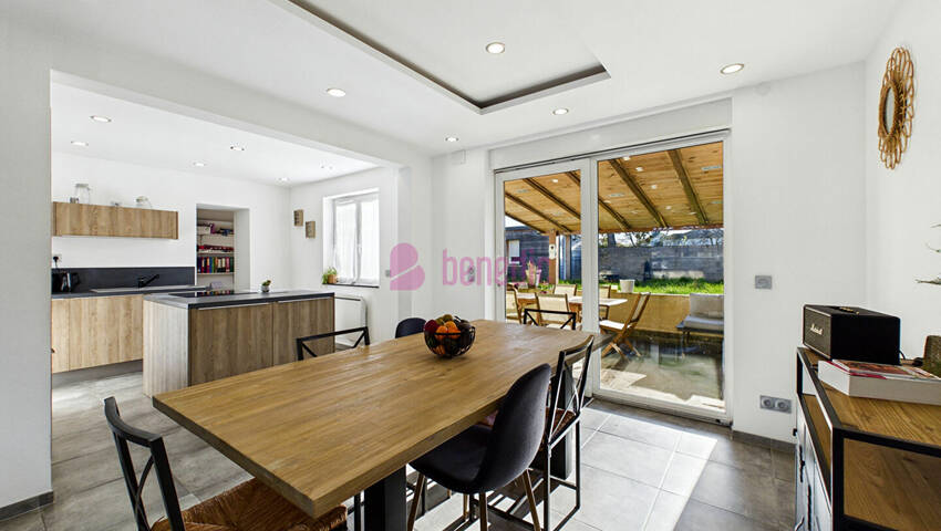 55885539f - Attribut alt par défaut.