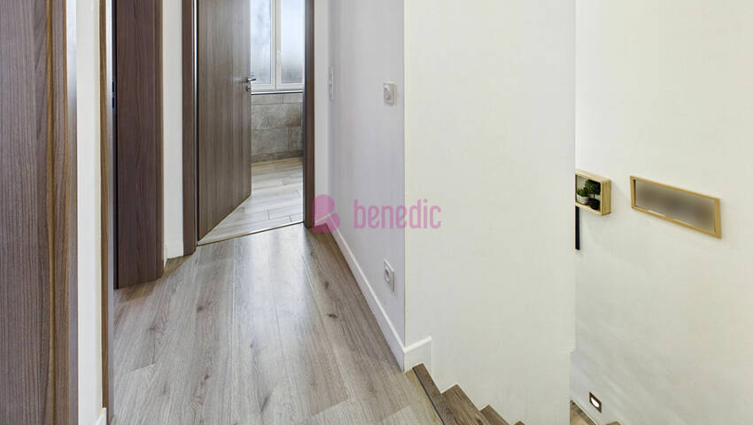 55885539k - Attribut alt par défaut.