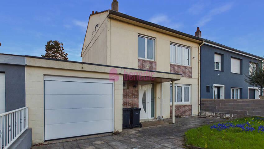 55885539r - Attribut alt par défaut.