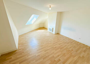 60478869a - Attribut alt par défaut.