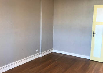 4255475b - Attribut alt par défaut.