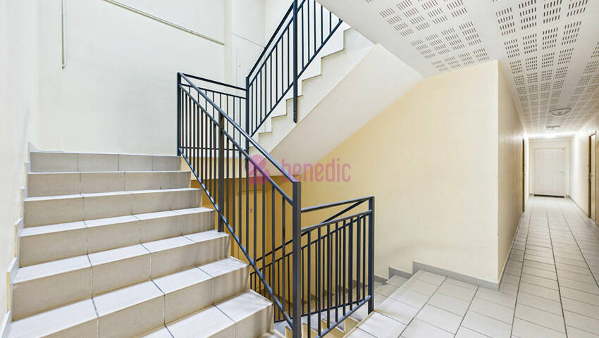 60512689i - Attribut alt par défaut.