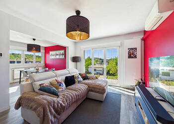 59351619b - Attribut alt par défaut.