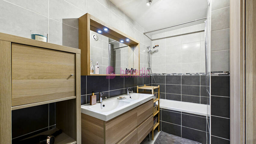 60475068h - Attribut alt par défaut.