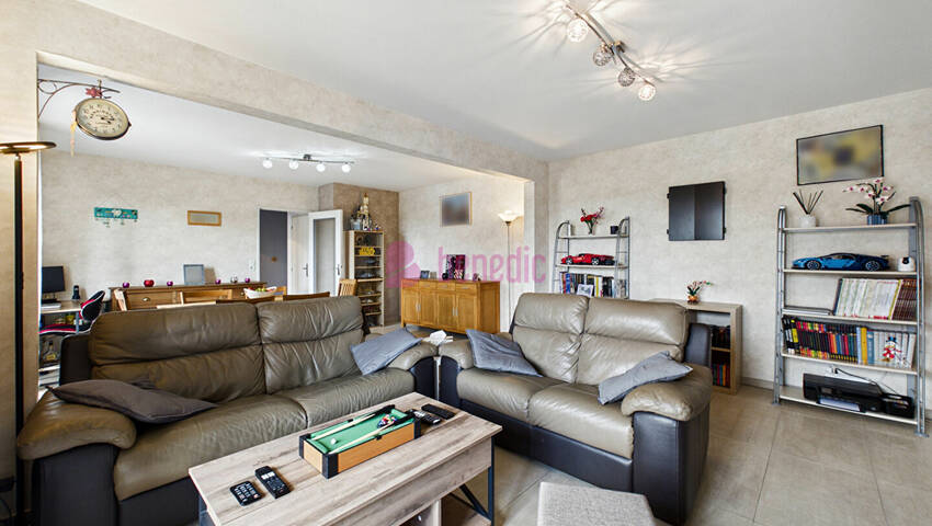 60475068m - Attribut alt par défaut.