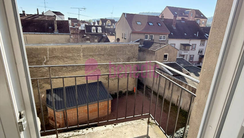 60486951b - Attribut alt par défaut.