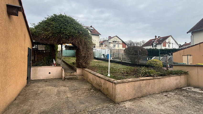 60582757e - Attribut alt par défaut.