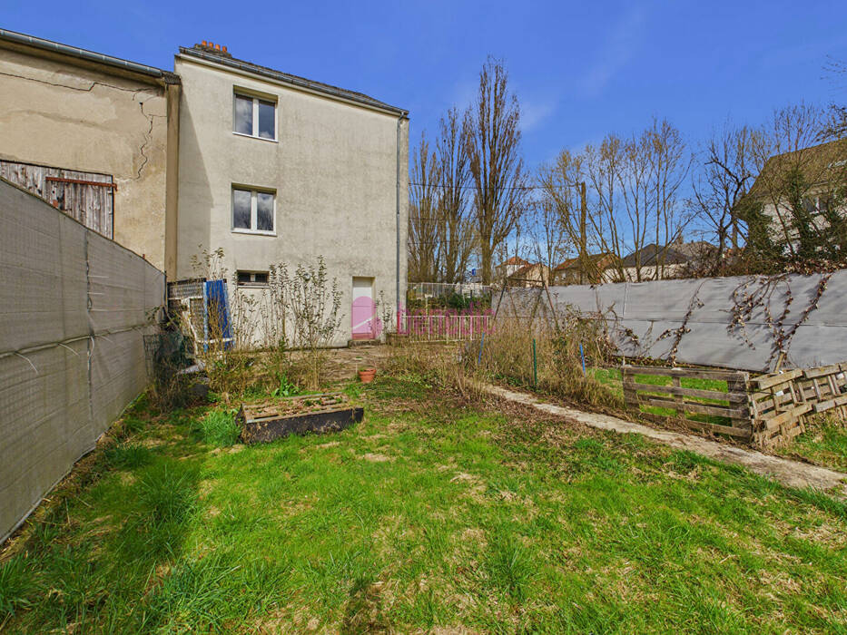 60734319b - Attribut alt par défaut.