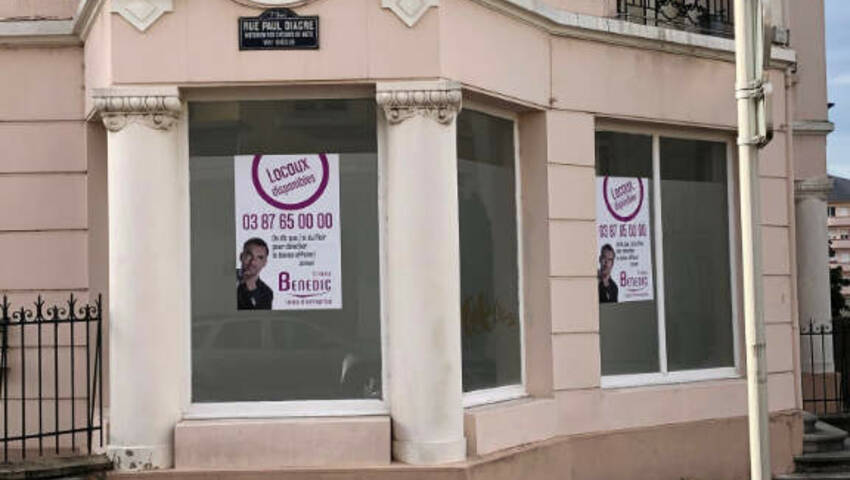 Publique 37990808 nr 1 - Attribut alt par défaut.