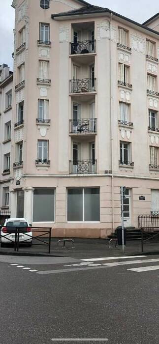 Publique 37990808 nr 2 - Attribut alt par défaut.
