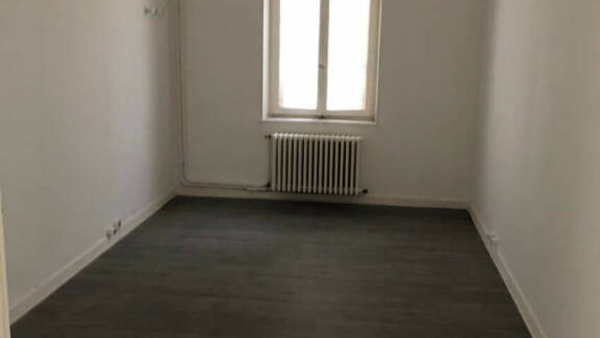 Publique 37990808 nr 5 - Attribut alt par défaut.