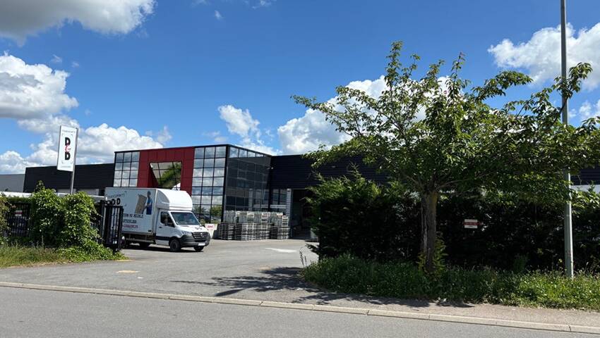 Publique 59579494 nr 2 - Attribut alt par défaut.