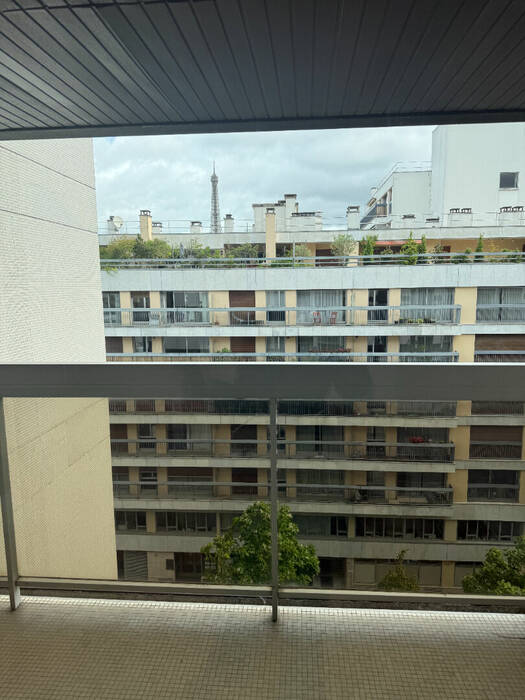 60755526d - Attribut alt par défaut.