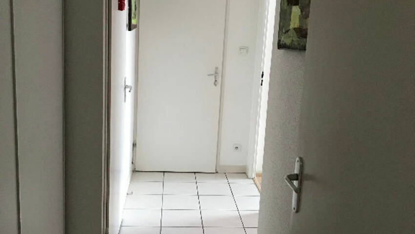 4253567e - Attribut alt par défaut.