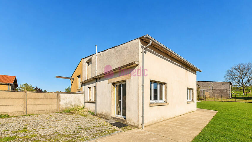 60789491a - Attribut alt par défaut.