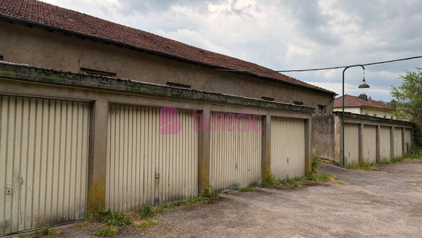 60773793b - Attribut alt par défaut.