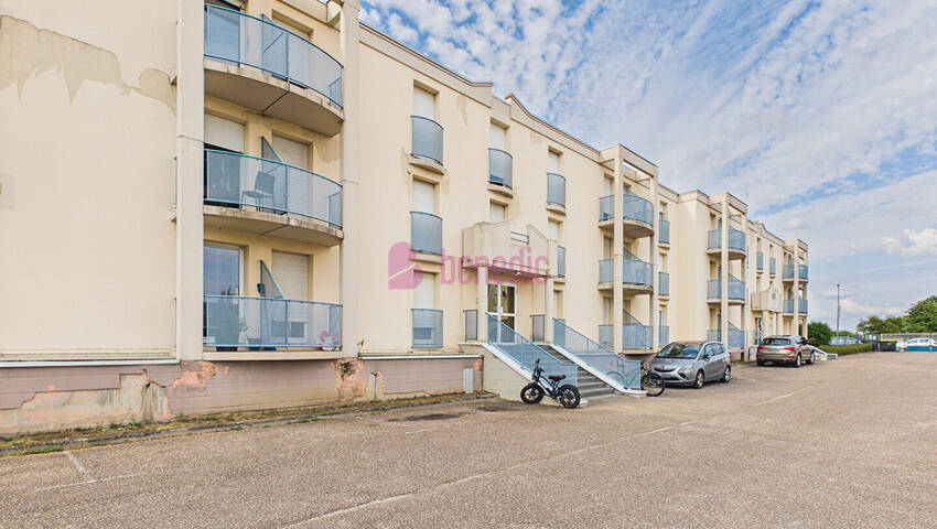 59364536a - Attribut alt par défaut.