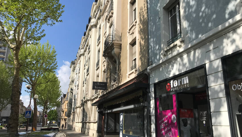 4247443a - Attribut alt par défaut.