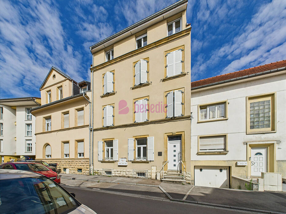 58969193b - Attribut alt par défaut.