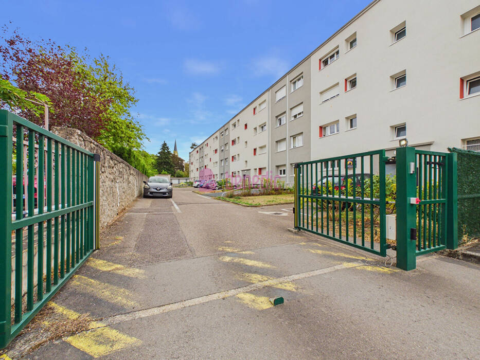 61364563f - Attribut alt par défaut.
