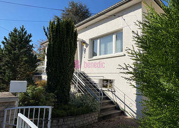 61481757b - Attribut alt par défaut.