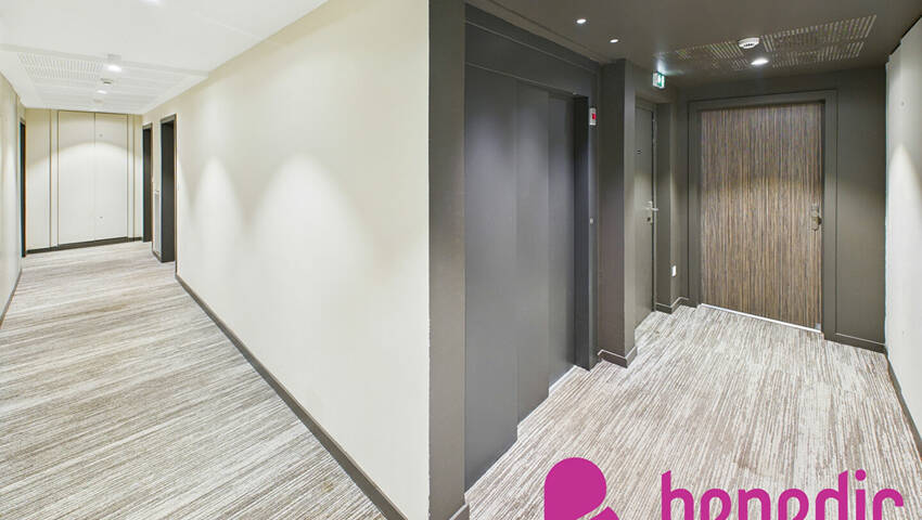 31052846c - Attribut alt par défaut.