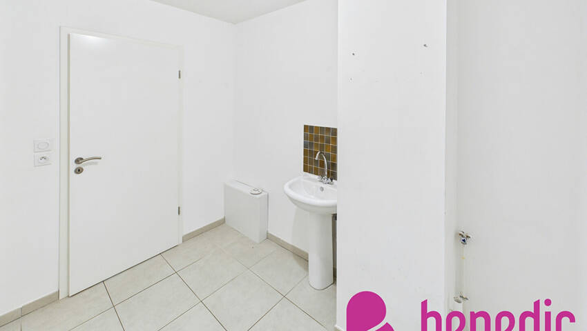 31052846e - Attribut alt par défaut.